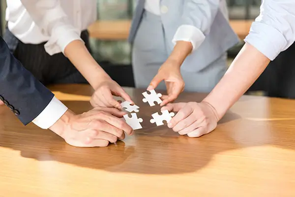 平安企业介绍ppt